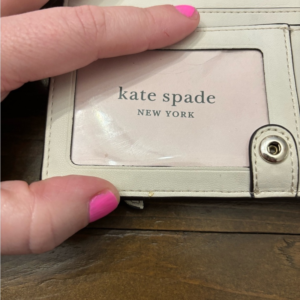 Kate Spade Jana Large Slim Bifold Wallet in Cream Saffiano Leather - Picture 4 of 6